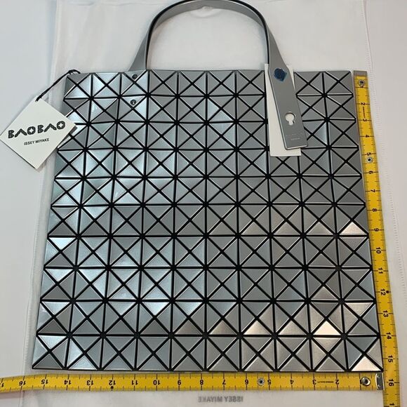 NWT Bao bao Issey Miyake Prism Tote silver - Picture 11 of 16